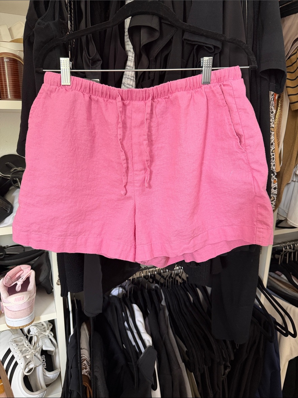 Women’s Pink Drawstring Linen-Blend Shorts